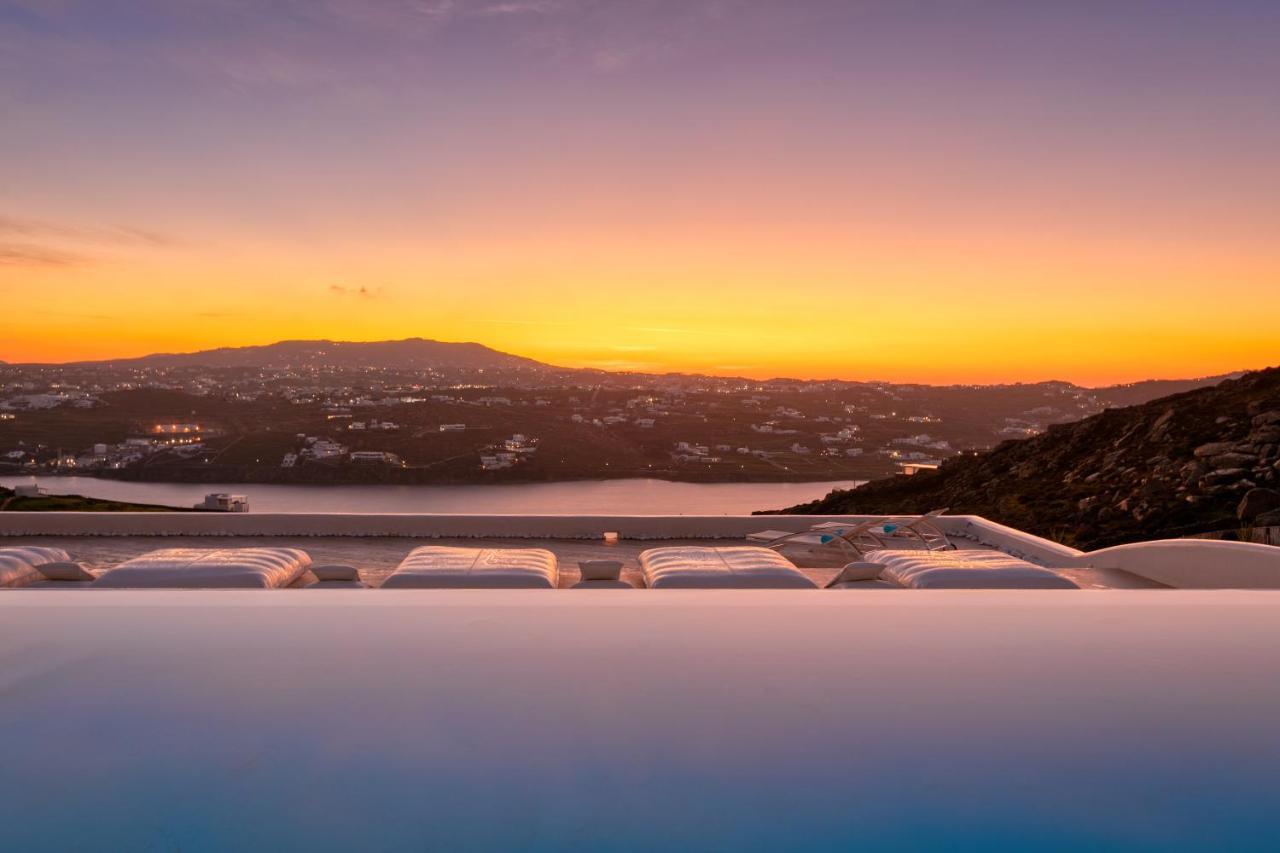 White Stone Mykonos Hotel Agios Ioannis Diakoftis ภายนอก รูปภาพ