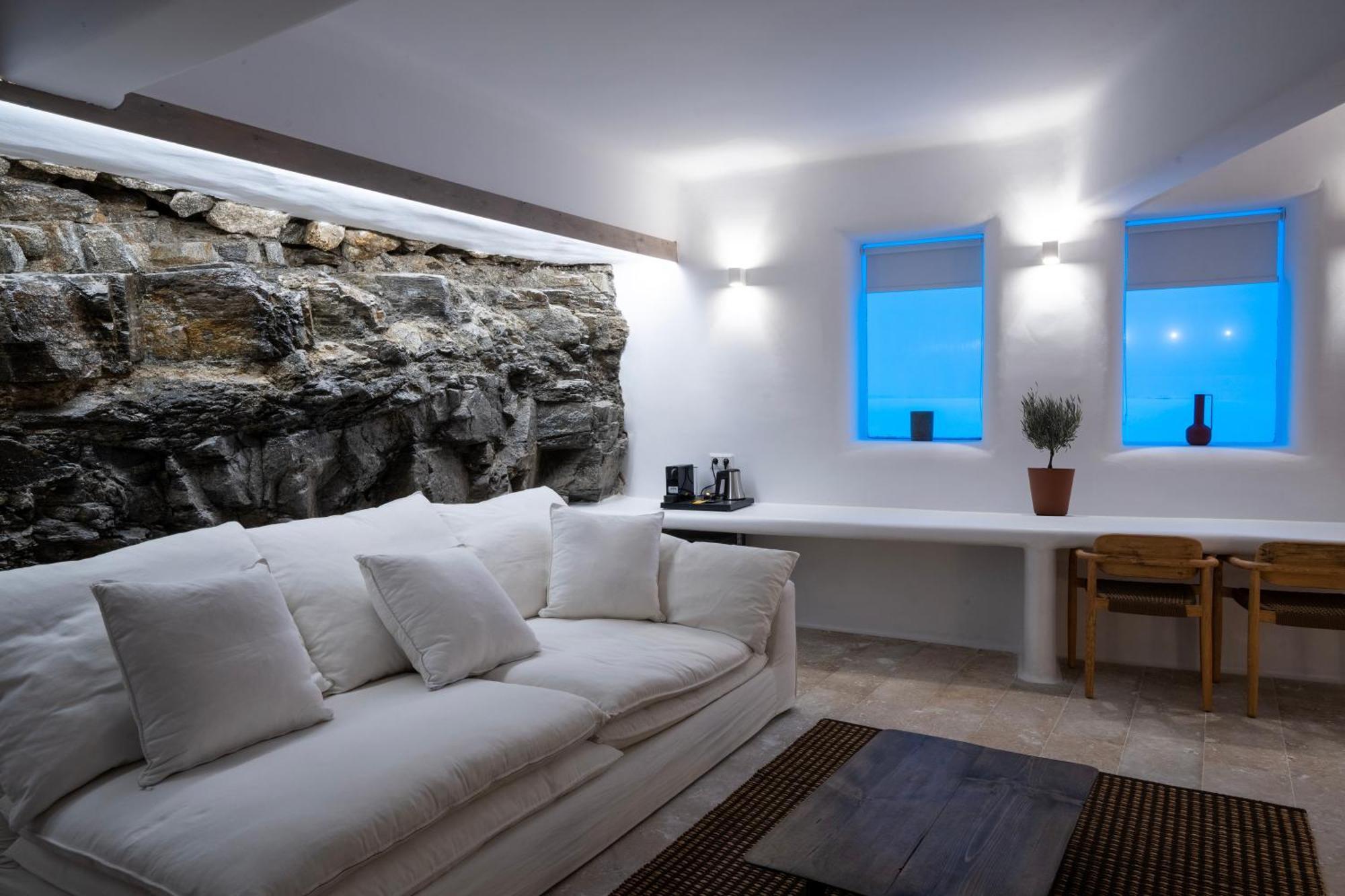 White Stone Mykonos Hotel Agios Ioannis Diakoftis ภายนอก รูปภาพ