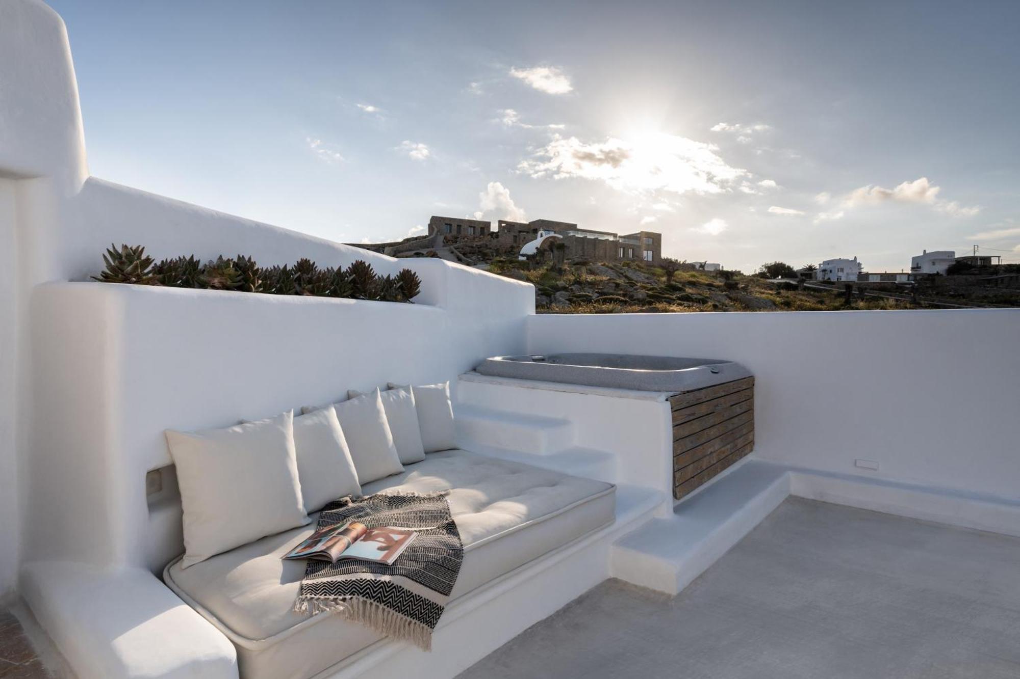White Stone Mykonos Hotel Agios Ioannis Diakoftis ภายนอก รูปภาพ