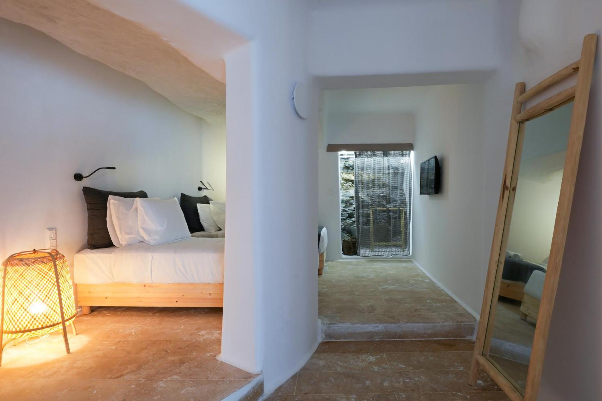 White Stone Mykonos Hotel Agios Ioannis Diakoftis ภายนอก รูปภาพ