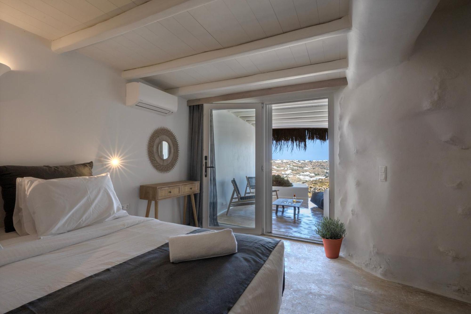 White Stone Mykonos Hotel Agios Ioannis Diakoftis ภายนอก รูปภาพ